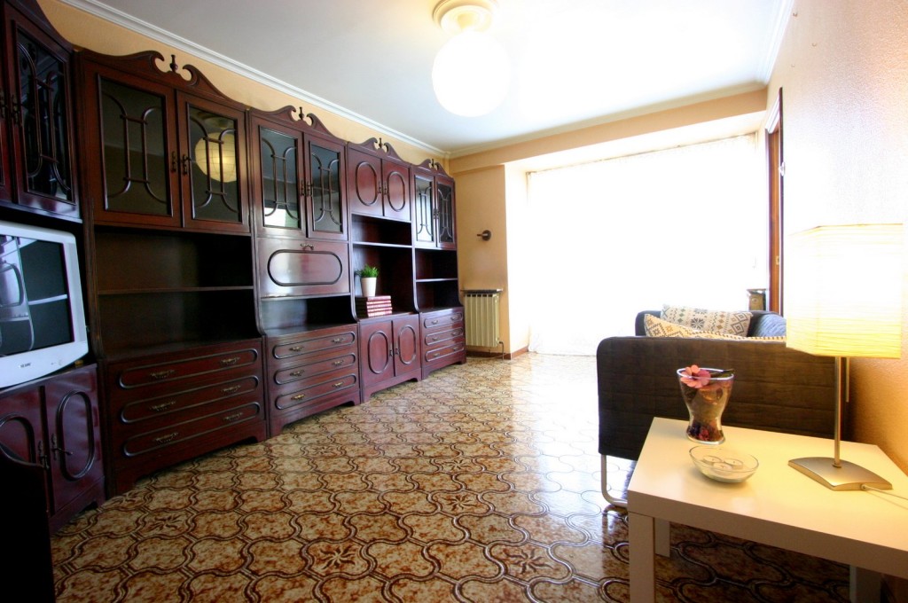 SALON ATICO